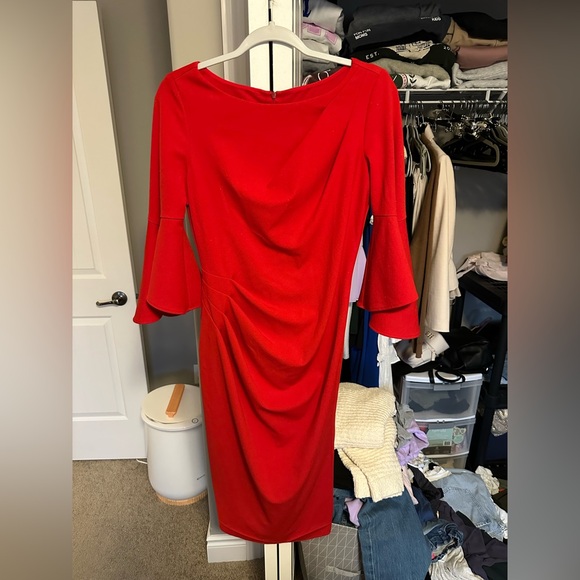 Dresses - Picture 8 of 11